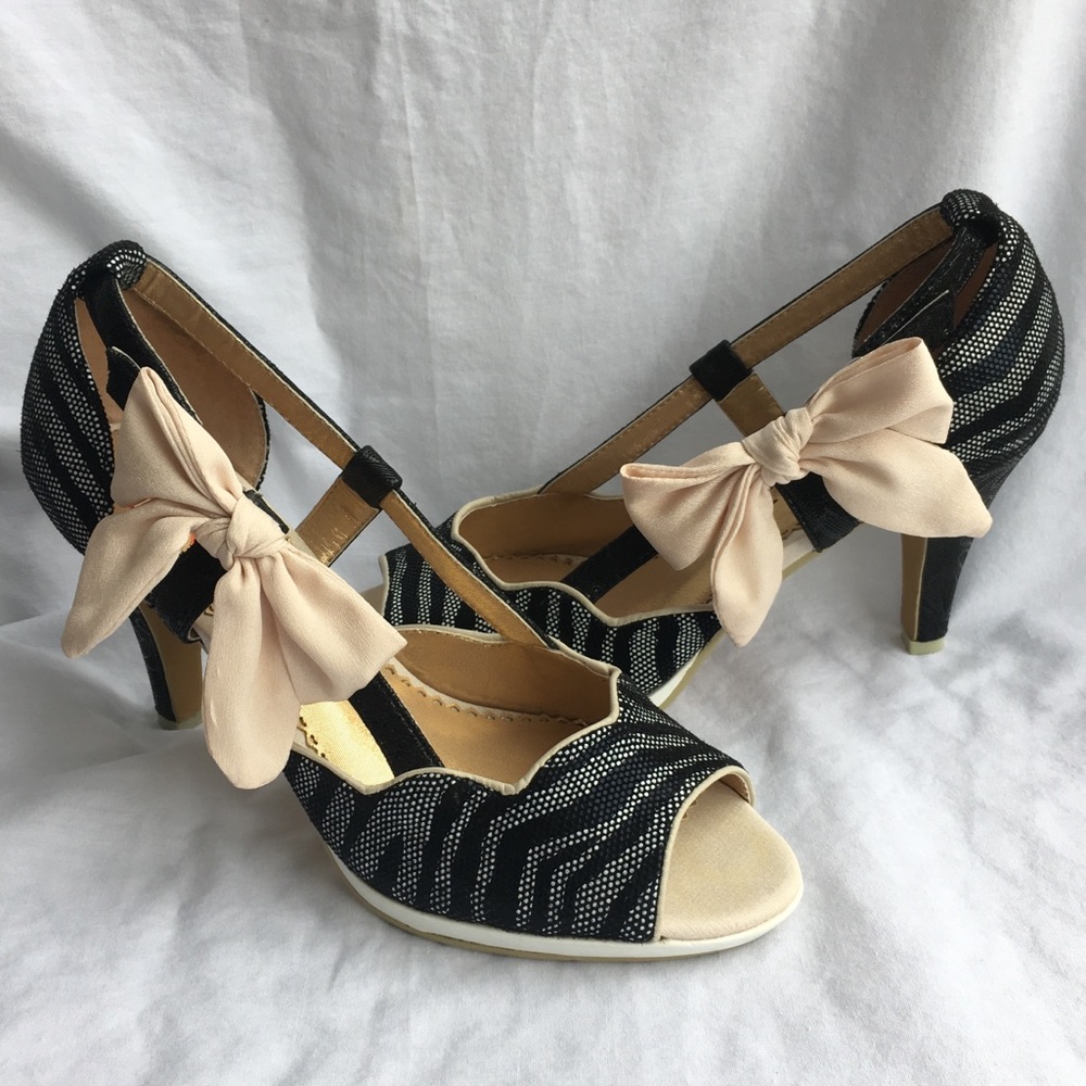 Poetic License London Preppy Lady Style Heels 6M